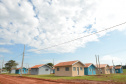 Famílias que viviam em condições precárias em Querência do Norte, no Noroeste do Estado, receberam as chaves da casa própria de representantes da Companhia de Habitação do Paraná (Cohapar) e da prefeitura. Elas são as novas moradoras do Residencial Querência do Norte I, empreendimento que recebeu aproximadamente R$ 1,7 milhão de investimentos do Governo Federal e do Governo do Estado, com a parceria da administração municipal. Foto: Guilherme Santos/Cohapar