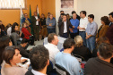 Os municípios de Pitanga, Goioxim, Guarapuava, Roncador, Campina do Simão e Cândido de Abreu, na região central do Paraná, vão investir R$ 2,3 milhões em obras e ações de melhoria em outras áreas. Os recursos são do Governo do Estado e foram confirmados pelo governador Carlos Massa Ratinho Junior nesta sexta-feira (7), em encontro com prefeitos na Associação dos Municípios do Centro do Paraná (AMOCENTRO), em Pitanga.  Foto: José Fernando Ogura/ANPr