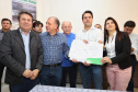 Os municípios de Pitanga, Goioxim, Guarapuava, Roncador, Campina do Simão e Cândido de Abreu, na região central do Paraná, vão investir R$ 2,3 milhões em obras e ações de melhoria em outras áreas. Os recursos são do Governo do Estado e foram confirmados pelo governador Carlos Massa Ratinho Junior nesta sexta-feira (7), em encontro com prefeitos na Associação dos Municípios do Centro do Paraná (AMOCENTRO), em Pitanga.  Foto: José Fernando Ogura/ANPr