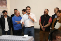 Os municípios de Pitanga, Goioxim, Guarapuava, Roncador, Campina do Simão e Cândido de Abreu, na região central do Paraná, vão investir R$ 2,3 milhões em obras e ações de melhoria em outras áreas. Os recursos são do Governo do Estado e foram confirmados pelo governador Carlos Massa Ratinho Junior nesta sexta-feira (7), em encontro com prefeitos na Associação dos Municípios do Centro do Paraná (AMOCENTRO), em Pitanga.  Foto: José Fernando Ogura/ANPr