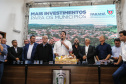 Governador Carlos Massa Ratinho Junior se reúne em Irati com os prefeitos do Centro-Sul do Paraná, e repassa recursos para investimentos em diversos municípios da região. O secretário do Desenvolvimento Urbano e Obras Públicas, João Carlos Ortega, também participa do encontro. - Irati, 07/06/2019 - Foto: Geraldo Bubniak/ANPr