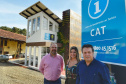 O vice governador do Paraná Darci Piana participou na tarde dessa quarta feira (12), em Foz do Iguaçu, da entrega do Centro de Atendimento ao Turista CAT 1, com área de 165,16 m2, localizado na Avenida das Cataratas Vila Yolanda. O ministro do Turismo Marcelo Álvaro Antonio esteve presente na solenidade. O vice governador Darci Piana falou sobre a entrega da muito comemorada pelo segmento do Turismo na região. Foto: Denis Ferreira Netto/SEDEST