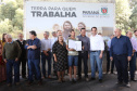Governador Carlos Massa Ratinho Junior, durante solenidade realizada no município de Quitandinha, na Região Metropolitana de Curitiba, entregou títulos de regularização fundiária para 59 pequenos produtores rurais e confirmou recursos para a prefeitura adquirir equipamento rodoviário e veículo para uso na administração - Quitandinha, 13/06/2019 - Foto: José Fernando Ogura/ANPr