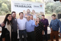 Governador Carlos Massa Ratinho Junior, durante solenidade realizada no município de Quitandinha, na Região Metropolitana de Curitiba, entregou títulos de regularização fundiária para 59 pequenos produtores rurais e confirmou recursos para a prefeitura adquirir equipamento rodoviário e veículo para uso na administração - Quitandinha, 13/06/2019 - Foto: José Fernando Ogura/ANPr