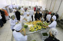 O Banco de Alimentos da Ceasa Curitiba fará de quarta a sexta-feira na semana que vem (10 a 12 de julho) três oficinas com cursos para aproveitamento de hortigranjeiros. As oficinas serão ministradas por profissionais da área de gastronomia e nutrição, e acontecerão no período da manhã, das 8 às 12 horas, na cozinha industrial do Banco de Alimentos. Curitiba, 16-10-14Foto: Arnaldo Alves / Arquivo ANPr.