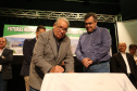 O Governo do Estado, por meio da Secretaria de Estado da Saúde, autorizou nesta sexta-feira (5), em evento no Conjunto Amadores de Teatro (CAT), em Jacarezinho, a construção do Centro Regional de Especialidades Médicas que vai atender 22 cidades do Norte Pioneiro e tem previsão de ficar pronto até o fim de 2020.Foto: José Fernando Ogura/ANPr