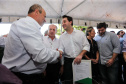   Pavimentação de ruas, melhoria em quadras poliesportivas, revitalização de praça, construção de barracões industriais e compra de equipamentos rodoviários são os principais investimentos que 15 municípios da região Norte do Paraná farão com apoio do Governo do Estado