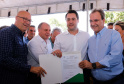 Pavimentação de ruas, melhoria em quadras poliesportivas, revitalização de praça, construção de barracões industriais e compra de equipamentos rodoviários são os principais investimentos que 15 municípios da região Norte do Paraná farão com apoio do Governo do Estado