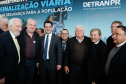 O governador Carlos Massa Ratinho Junior assinou nesta quarta-feira (14), no Palácio Iguaçu, a liberação de R$ 6 milhões para obras de sinalização viária em 39 cidades paranaenses. A iniciativa faz parte de um programa do Departamento de Trânsito do Paraná (Detran-PR) para regulamentar a circulação de veículos e pedestres.