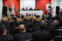 A Polícia Civil do Paraná abriu nesta segunda-feira (19), em Curitiba, o 2º Estágio em Táticas e Operações Policiais. A aula inaugural ocorreu pela manhã na Escola Superior da Polícia Civil (ESPC). Nesta edição, 16 policiais passarão pelo estágio, que envolve teoria e prática de aperfeiçoamento em operações. Foto: Divulgação/Polícia Civil
