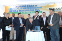 O governador Carlos Massa Ratinho Junior autorizou nesta quinta-feira (22) o início de obras de uma nova unidade do Hospital e Maternidade Dr. Paulo Fortes, em São Mateus do Sul. Presentes na solenidade: prefeito de São Mateus do Sul, Luiz Adyr Gonsalves Pereira; os secretários: da Saúde, Beto Preto; de Infraestrutura e Logística, Sandro Alex; deputados: Alexandre Curi; Hussein Bakri; Emerson Bacil; entre outros.São Mateus do Sul, 22-08-19.Foto: Arnaldo Alves / ANPr.