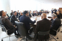 O governador Carlos Massa Ratinho Junior anunciou um pacote de investimentos para o Noroeste do Paraná, que inclui recursos para o Hospital Regional de Paranavaí e um plano de irrigação agrícola para a região. As medidas foram confirmadas em reunião com lideranças políticas e de outros segmentos, nesta segunda-feira (26), no Palácio Iguaçu, em Curitiba.Curitiba,26/08/2019 Foto:Jaelson Lucas/AEN