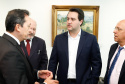 O governador Carlos Massa Ratinho Junior anunciou um pacote de investimentos para o Noroeste do Paraná, que inclui recursos para o Hospital Regional de Paranavaí e um plano de irrigação agrícola para a região. As medidas foram confirmadas em reunião com lideranças políticas e de outros segmentos, nesta segunda-feira (26), no Palácio Iguaçu, em Curitiba.
