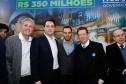 O governador Carlos Massa Ratinho Junior lançou nesta segunda-feira (26), no Palácio Iguaçu, um banco de projetos executivos de R$ 350 milhões para viabilizar e agilizar obras de reestruturação de rodovias, ferrovias e da segurança pública. 