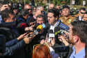 O governador Carlos Massa Ratinho Junior participa  nesta sexta-feira (30)  do projeto Em Frente Brasil - Programa Nacional de Enfrentamento à Criminalidade Violenta, criado pelo Ministério da Justiça e Segurança Pública no Parque São José em São José dos Pinhais.  30/08/2019 -Foto: Geraldo Bubniak/AEN