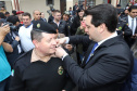 O Governador Carlos Massa Ratinho Junior autoriza nesta quarta-feira (04) a realização de concurso público e contratação de profissionais para a Polícia Militar, Polícia Civil e Departamento Penitenciário (Depen). Participaram do evento: os secretários, de Segurança, cel. Romulo Marinho Soares; da Casa Civil, Guto Silva; comandante geral da PMPR, cel. Péricles de Matos; delegado geral da Polícia Civil do Paraná, Silvio Jacob Rockembach; Curitiba, 04-09-19.Foto: Arnaldo Alves / AEN