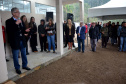 Agudos do Sul, na Região Metropolitana de Curitiba, inaugurou na tarde desta quinta-feira (5) a primeira Unidade de Alimentos Minimamente Processados, espaço para promover o desenvolvimento e o crescimento econômico das famílias rurais, gerando emprego e aumento de renda.
O secretário de Estado da Agricultura e do Abastecimento, Norberto Ortigara, destacou a importância da produção de alimentos de qualidade e elogiou a capacidade de organização da comunidade local. Foto: Gisele Barão/SEAB
