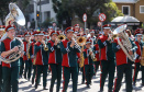 Aproximadamente 20 mil pessoas acompanharam neste sábado (7), em Curitiba, o desfile cívico-militar que comemora os 197 anos da Proclamação da Independência, segundo estimativas da Polícia Militar do Paraná. O governador Carlos Massa Ratinho Junior assistiu a solenidade de 7 de Setembro na Avenida Cândido de Abreu, acompanhado de sua família, do comandante da 5ª Divisão do Exército, general de divisão José Russo Assumpção Delgado, do vice-governador Darci Piana e de diversas autoridades.