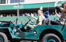 Aproximadamente 20 mil pessoas acompanharam neste sábado (7), em Curitiba, o desfile cívico-militar que comemora os 197 anos da Proclamação da Independência, segundo estimativas da Polícia Militar do Paraná. O governador Carlos Massa Ratinho Junior assistiu a solenidade de 7 de Setembro na Avenida Cândido de Abreu, acompanhado de sua família, do comandante da 5ª Divisão do Exército, general de divisão José Russo Assumpção Delgado, do vice-governador Darci Piana e de diversas autoridades.