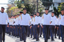 Aproximadamente 20 mil pessoas acompanharam neste sábado (7), em Curitiba, o desfile cívico-militar que comemora os 197 anos da Proclamação da Independência, segundo estimativas da Polícia Militar do Paraná. O governador Carlos Massa Ratinho Junior assistiu a solenidade de 7 de Setembro na Avenida Cândido de Abreu, acompanhado de sua família, do comandante da 5ª Divisão do Exército, general de divisão José Russo Assumpção Delgado, do vice-governador Darci Piana e de diversas autoridades.