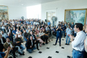 Prefeitos de 64 municípios do Paraná assinaram nesta segunda-feira (9), em evento com o governador Carlos Massa Ratinho Junior, a adesão ao programa Caixa d’Água Boa. A iniciativa viabiliza a instalação de caixas d’águas em casas de famílias carentes. Também foram assinados termos aditivos para outros 70 municípios cujos prefeitos já aderiram ao programa.