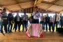 O Instituto de Terras, Cartografia e Geologia do Paraná (ITCG) assinou um Termo de Cooperação para que seja concluído o processo de reforma agrária e regularização fundiária dos assentamentos Norte Sul e Novo Horizonte, entre os municípios de Cafeara e Santo Inácio, no Noroeste do Estado, com anuência da Superintendência do Instituto Nacional de Colonização e Reforma Agrária (Incra). Foto: Divulgação/ITCG