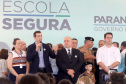 O governador Carlos Massa Ratinho Junior lança nesta quarta-feira (11) o programa Escola Segura na Região Metropolitana de Curitiba. Serão beneficiadas 40 escolas da região de nove municípios. Presentes: prefeito em exercício de São José dos Pinhais, Tiago Buhrer; secretários: de Educação, Renato Feder; de segurança pública, cel. Romulo Soares; comandante da PMPR, cel. Péricles de Matos; entre outros. N/F: secretário de Educação, Renato Feder.Curitiba, 11-09-19.Foto: Arnaldo Alves / AEN.