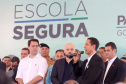 O governador Carlos Massa Ratinho Junior lança nesta quarta-feira (11) o programa Escola Segura na Região Metropolitana de Curitiba. Serão beneficiadas 40 escolas da região de nove municípios. Presentes: prefeito em exercício de São José dos Pinhais, Tiago Buhrer; secretários: de Educação, Renato Feder; de segurança pública, cel. Romulo Soares; comandante da PMPR, cel. Péricles de Matos; entre outros. N/F: segurança pública, cel. Romulo Soares.Curitiba, 11-09-19.Foto: Arnaldo Alves / AEN.