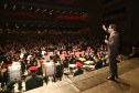 O governador Carlos Massa Ratinho Junior lançou nesta quarta-feira (11), em Curitiba, o programa Educa Juntos, iniciativa da Secretaria de Estado da Educação e do Esporte para apoiar os municípios e melhorar os índices de aprendizagem e alfabetização dos estudantes paranaenses desde a educação infantil. Foto: Gilson Abreu/AEN