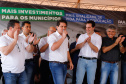 O governador Carlos Massa Ratinho Junior inaugura nesta quinta-feira (12), o Meu Campinho de Santa Cruz de Monte Castelo, no Noroeste do Paraná. Programa da Secretaria de Estado do Desenvolvimento Urbano e Obras Públicas, o Meu Campinho grama sintética, iluminação e segurança para a prática esportiva e de recreação de crianças e adolescentes, em horários em que não estão na escola.