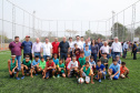 O governador Carlos Massa Ratinho Junior inaugura nesta quinta-feira (12), o Meu Campinho de Santa Cruz de Monte Castelo, no Noroeste do Paraná. Programa da Secretaria de Estado do Desenvolvimento Urbano e Obras Públicas, o Meu Campinho grama sintética, iluminação e segurança para a prática esportiva e de recreação de crianças e adolescentes, em horários em que não estão na escola.