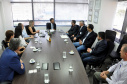 O diretor-presidente da Fomento Paraná, Heraldo Neves, e o presidente da Assespro-Paraná (Associação das Empresas Brasileiras de Tecnologia da Informação), Adriano Krzyuy, assinaram nesta quinta (12) um contrato de prestação de serviços pelo qual a entidade se credenciou para atuar como correspondente da Fomento para viabilizar operações de financiamento para as empresas associadas à entidade em todo o Estado. Foto:Luciano Patzsch / Fomento Paraná
