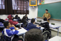 Escola Segura - Colégio Estadual Arnaldo Busato - cabo Oliveira, policial voluntário.Pinhais, 13-09-19.Foto: Arnaldo Alves / AEN.
