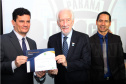 Paraná participa de programa para fortalecer a polícia judiciária.

O vice-governador Darci Piana participou da abertura, junto com o ministro da Justiça, Sérgio Moro, e o secretário da Segurança Pública, Romulo Marinho Soares. O evento terá duração de uma semana e as discussões são direcionadas aos delegados da Polícia Civil do Paraná, a fim de dividir e difundir experiências e boas práticas no combate ao crime organizado, corrupção e lavagem de dinheiro.Foto: Divulgação/SESP