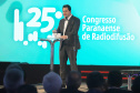 O governador Carlos Massa Ratinho Junior participa da abertura do 25º Congresso de Radiodifusão. Participaram da solenidade: secretários:  vice-prefeito de Curitiba, Eduardo Pimentel; de Comunicação e Cultura, Hudson José; de Infraestrutura e Logística, Sandro Alex; presidente da Copel, Daniel Slaviero; presidente da Associação das Emissoras de Radiodifusão do Paraná - AERP, Alexandre Barros; entre outros.Curitiba, 18-09-19.Foto: Arnaldo Alves / AEN.
