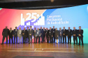 O governador Carlos Massa Ratinho Junior participa da abertura do 25º Congresso de Radiodifusão. Participaram da solenidade: secretários:  vice-prefeito de Curitiba, Eduardo Pimentel; de Comunicação e Cultura, Hudson José; de Infraestrutura e Logística, Sandro Alex; presidente da Copel, Daniel Slaviero; presidente da Associação das Emissoras de Radiodifusão do Paraná - AERP, Alexandre Barros; entre outros.Curitiba, 18-09-19.Foto: Arnaldo Alves / AEN.
