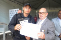 A Polícia Civil do Paraná promoveu uma solenidade de encerramento do 6º Curso de Operações Policiais, nesta sexta-feira (27), nas dependências do Centro de Operações Policiais Especiais. O curso destinado a agentes de segurança pública teve início no dia 2 de setembro com uma turma de 26 alunos. Apenas 15 chegaram ao fim e se formaram, entre eles duas mulheres. Foto: Divulgação/Polícia Civil