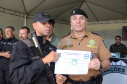 A Polícia Civil do Paraná promoveu uma solenidade de encerramento do 6º Curso de Operações Policiais, nesta sexta-feira (27), nas dependências do Centro de Operações Policiais Especiais. O curso destinado a agentes de segurança pública teve início no dia 2 de setembro com uma turma de 26 alunos. Apenas 15 chegaram ao fim e se formaram, entre eles duas mulheres. Foto: Divulgação/Polícia Civil