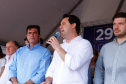 Londrina e outros sete municípios do Norte do Paraná terão R$ 29,8 milhões para fazer investimentos em escolas, ruas, centro cultural e compra de equipamentos. O governador Carlos Massa Ratinho Junior esteve nesta quinta-feira (03) em Londrina, onde recebeu os prefeitos e autorizou as licitações e homologações dos projetos.