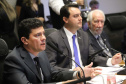 O governador Carlos Massa Ratinho Junior e o ministro da Justiça Sergio Moro, participaram da Encontro do Conselho Nacional de Secretários de Estado da Justiça, Cidadania, Direitos Humanos e Administração Penitenciária. Participaram: os secretários: de Segurança Pública, cel. Romulo Marinho Soares; entre outros.Curitiba, 04-10-19.Foto: Arnaldo Alves / AEN.
