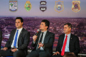 O governador Carlos Massa Ratinho Junior acompanha nesta sexta-feira (04), ações do projeto Em Frente, Brasil de combate à criminalidade violenta acompanhado do ministro da Justiça e Segurança Pública, Sergio Moro, prefeito de São José dos Pinhais, Toninho Fenelon, e do secretário estadual da Segurança Pública, coronel Rômulo Marinho Soares. 03/10/2019 - Foto: Geraldo Bubniak/AEN