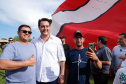 Quem foi até o Parque Estadual de Vila Velha neste domingo (13) viu um cenário diferente. Cerca de 10 balões de diversos tamanhos e formatos coloriram o céu na 1ª Revoada de Balões. 

O governador Carlos Massa Ratinho Junior prestigiou o evento e disse que o investimento no turismo ambiental é a tendência mundial. 