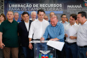 Ponta Grossa e outros 12 municípios dos Campos Gerais vão investir R$ 19,9 milhões em pavimentação de ruas, compra de equipamentos de videomonitoramento, máquinas, ambulância e ônibus escolares, além de ações na área da saúde