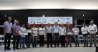 Os cafeicultores Valdeir Luiz de Souza, de Tomazina, e Edson Messias de Carvalho, de Joaquim Távora, venceram o prêmio Café Qualidade Paraná nas categorias cereja descascado e natural. Eles superaram 120 lotes que iniciaram a disputa, e receberam R$ 5 mil de prêmio.

A cerimônia de premiação foi nesta quinta-feira (24), em Ivaiporã, e reuniu cerca de 500 participantes. Foto: Divulgação/AEN