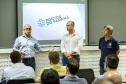 A empresa pública Portos do Paraná reuniu nesta sexta-feira (25) operadores portuários dos principais segmentos de carga para debater a atualização do Plano Diretor do município com a Secretaria Municipal de Urbanismo de Paranaguá. A ideia é que o desenvolvimento do setor seja contemplado no novo documento que norteia a organização e o crescimento da cidade para os próximos dez anos.