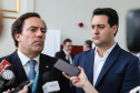 O governador Carlos Massa Ratinho Junior e o presidente da Caixa Econômica Federal, Pedro Guimarães, discutiram nesta segunda-feira (28) a possibilidade do Paraná acessar uma linha de crédito para investimentos em saneamento, infraestrutura e desenvolvimento urbano. Foto: Geraldo Bubniak/AEN