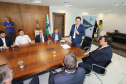 O governador Carlos Massa Ratinho Junior, sanciona a lei que cria o Fundo Estadual de Combate a Corrupção. Participaram: controlador geral do Estado, Raul Siqueira; secretário chefe da Casa Civil, Guto Silva; líder do Governo na Assembleia Legislativa, deputado Hussein Bakri; representante da Transparência Internacional, Bruno Brandão; entre outros.Curitiba, 30-10-19.Foto: Arnaldo Alves / AEN.