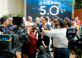 O governador Carlos Massa Ratinho Junior disse nesta quinta-feira (31), na abertura do encontro Governo 5.0, em Foz do Iguaçu, que o planejamento do Estado para os próximos anos será feito a muitas mãos, em parceria com os municípios, e que a inovação, o Novo Pensar e Novo Fazer, deve estar a serviço de todos os paranaenses. Ratinho Junior também assinou um pacote de investimentos de R$ 351 milhões nos municípios para os próximos anos.
