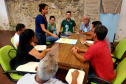 A equipe de Meio Ambiente da empresa pública Portos do Paraná participa da Oficina Estadual de Trabalho para a elaboração da proposta do Paraná para a gestão da pesca do camarão, no âmbito da Região Sul do Brasil. O encontro começou nesta terça-feira (5) e vai até esta quarta (6), em Paranaguá, das 9h às 18h, no Museu de Arqueologia e Etnologia da Universidade Federal do Paraná.