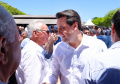 O governador Carlos Massa Ratinho Junior assinou na manhã desta terça-feira (12) a transferência da sede do Governo do Paraná para Pato Branco, polo do Sudoeste do Paraná. A cidade é a capital administrativa do Estado até esta quarta-feira (13). As atividades do Poder Executivo acontecem em paralelo à IV Feira de Ciência, Tecnologia e Inovação – Inventum. O ato aconteceu no espaço Casa do Prefeito, dentro do Parque de Exposições do município.